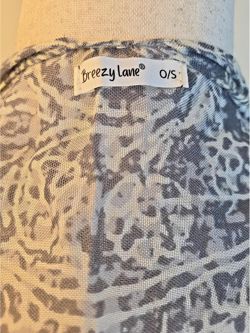 Breezy Lane Lightweight Swimsuit Coverup Kimono Open Shawl Gray One Size - Picture 6 of 7